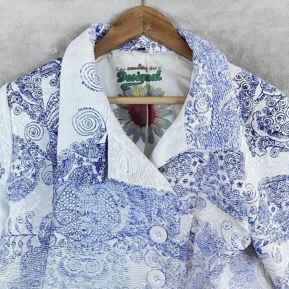 Desigual Ariel Blue White Textured Jacquard Coat Jacket Size 44 L Paisley Arty - Picture 3 of 16